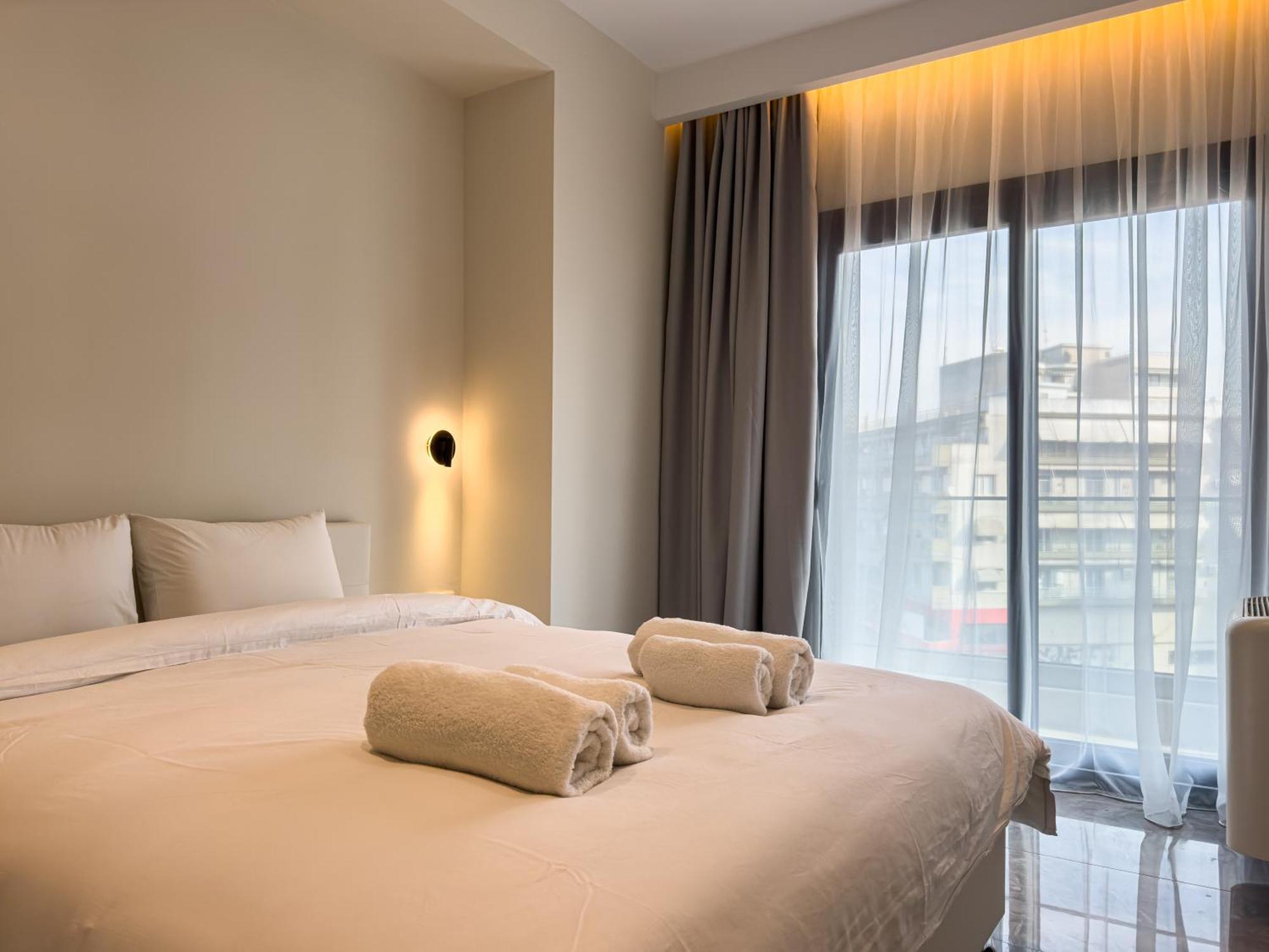 Villa 8 By Proliving Hospitality Thessaloníki Ngoại thất bức ảnh