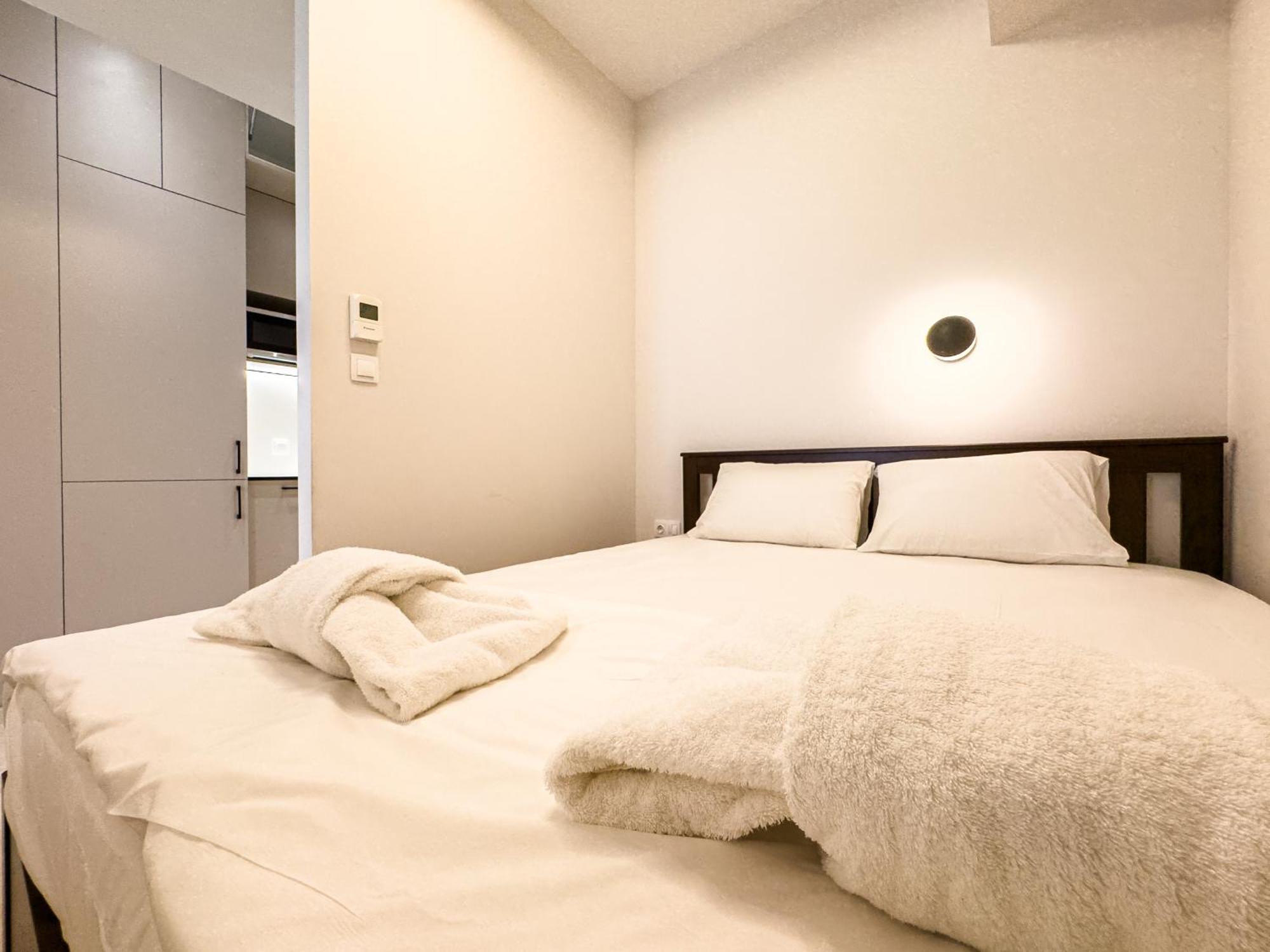 Villa 8 By Proliving Hospitality Thessaloníki Ngoại thất bức ảnh