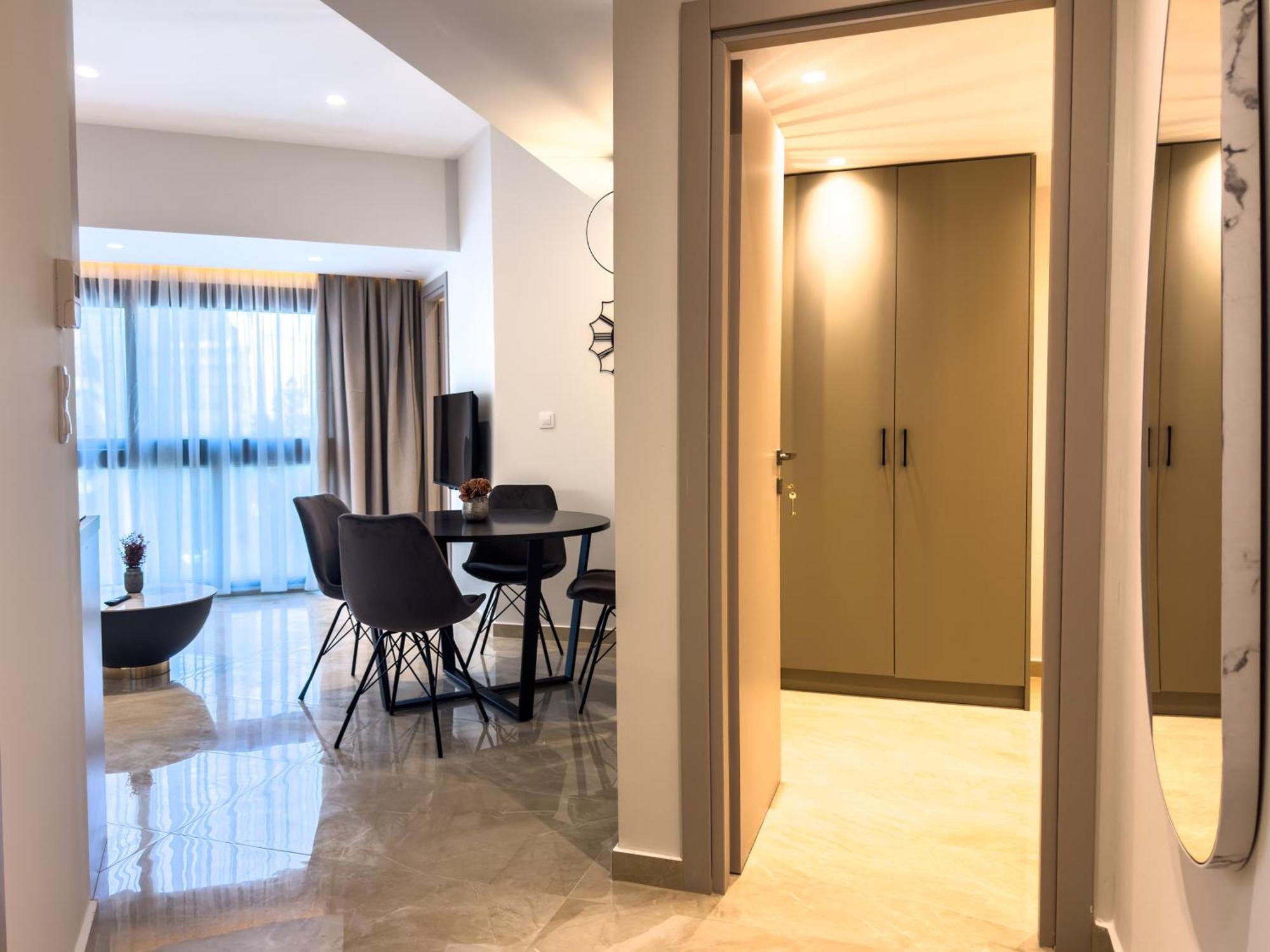 Villa 8 By Proliving Hospitality Thessaloníki Ngoại thất bức ảnh